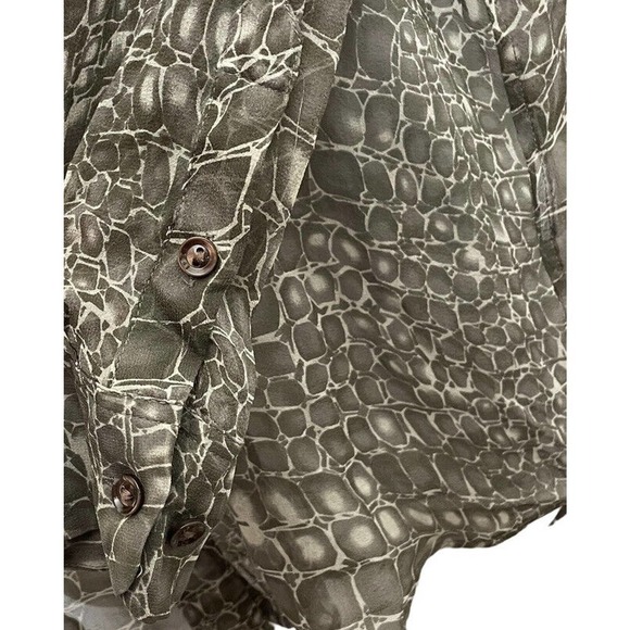Equipment Femme Silk Snake Print Shirt Blouse Button Front Medium Brown Gray - Picture 7 of 11